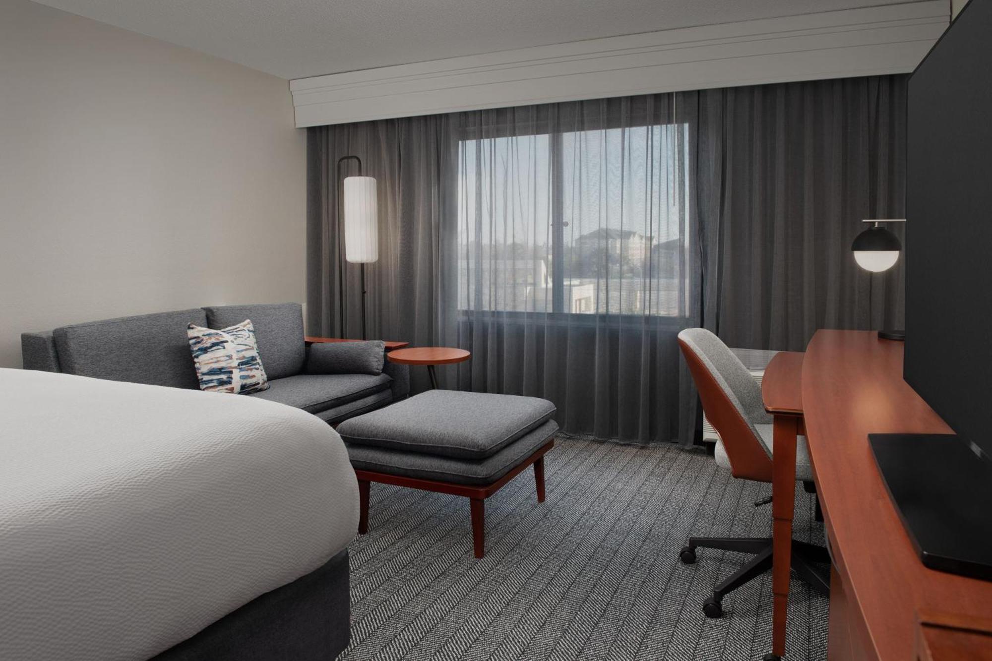Courtyard By Marriott Panama City Exterior foto