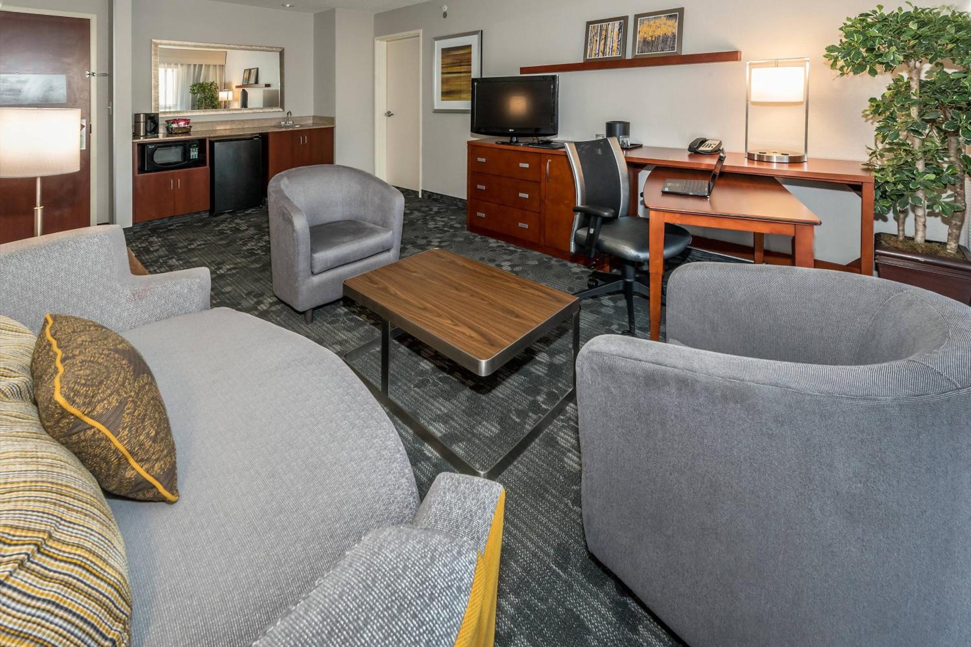 Courtyard By Marriott Panama City Exterior foto